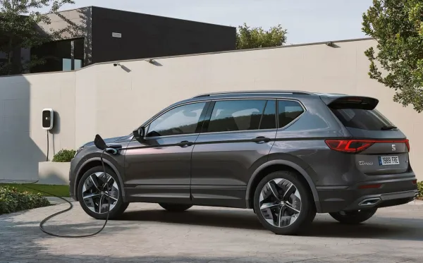 سيارة Seat Tarraco تتبنى النظام الهجين