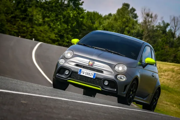 Abarth 595 Pista, pour les 70 ans de la marque