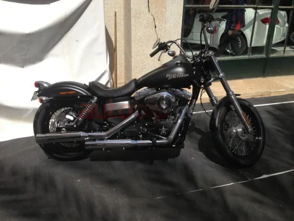 PROX4 ne craint personne, avec sa Harley Davidson !