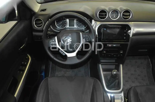 Salon Auto Alger 2015 / Suzuki: L'exposition du nouveau Vitara