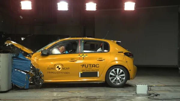 Euro NCAP: 4 étoiles seulement pour la nouvelle Peugeot 208