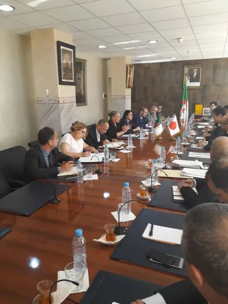 Mme la ministre Djamila Tamazirt rassure les Japonais à propos de l'usine Suzuki