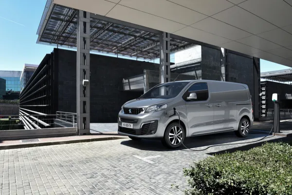 Nouveau PEUGEOT e-EXPERT : L’expert de l'électrique