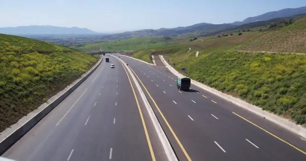 Le ministre des Travaux publics et des Transports appelle à la mobilisation pour parachever le projet de la route transsaharienne