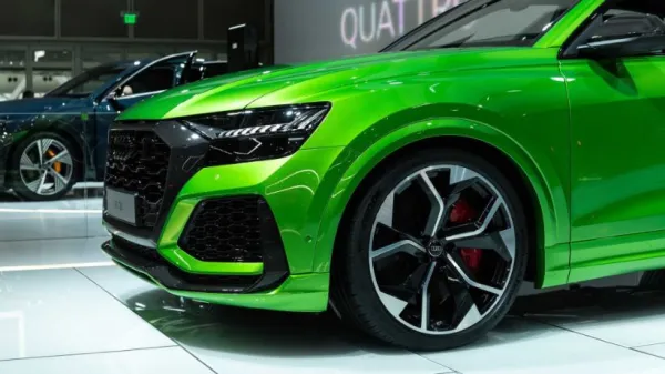 شركة Audi تكشف عن أسرع سيارة SUV في تشكيلتها