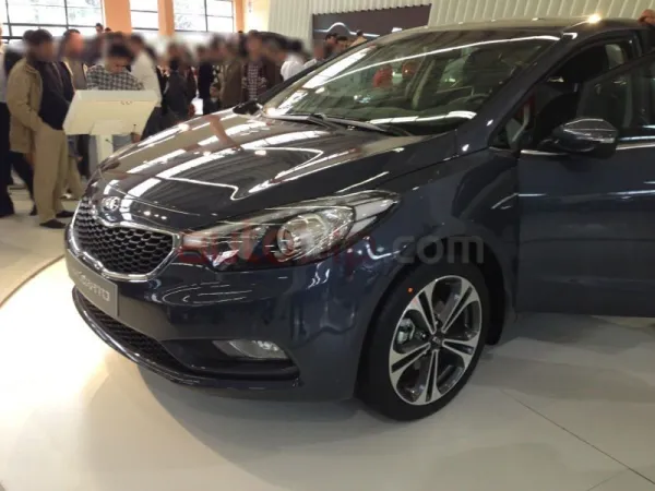 La nouvelle CERATO fait fureur chez KIA au salon d’Alger