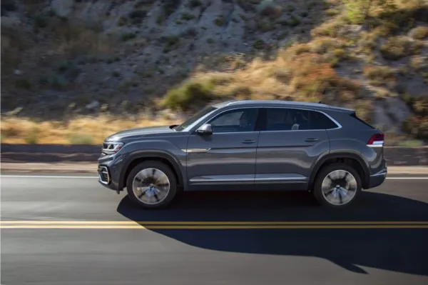 Volkswagen dévoile l'Atlas Cross Sport