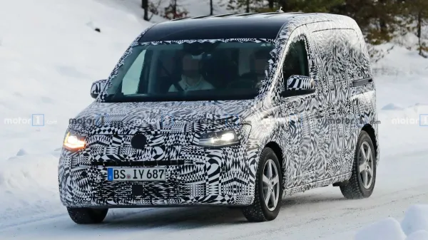 Spyshots : Nouveau Volkswagen Caddy