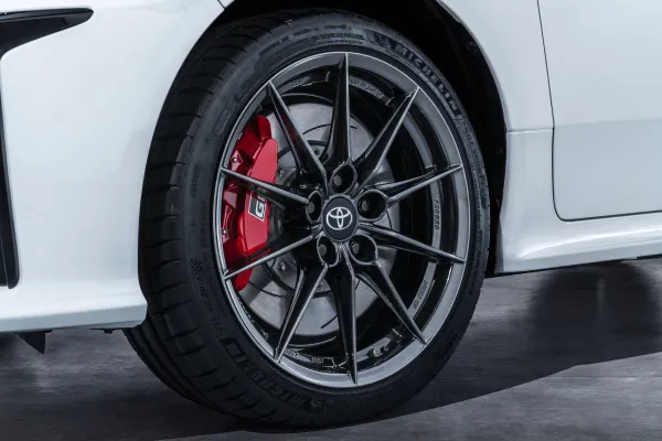 Toyota dévoile la GR YAris et son 3 cylindre de 261 ch