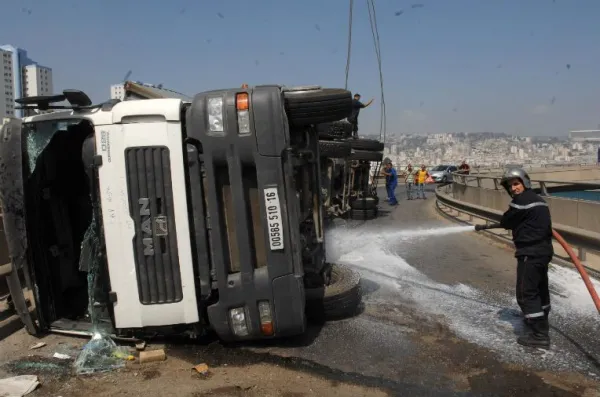 Le Président Tebboune ordonne la tenue d'un Conseil interministériel sur les accidents de la route