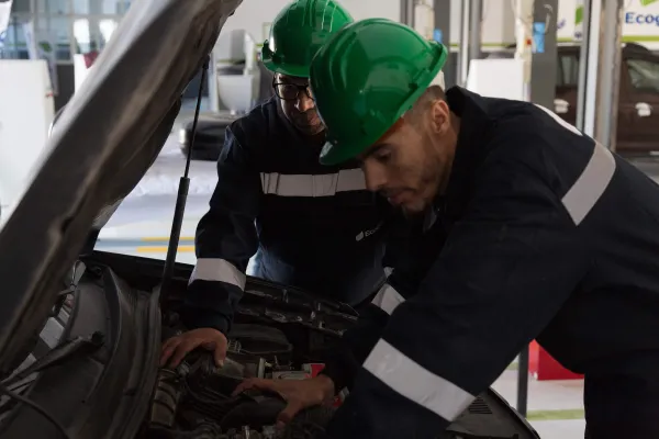 شركة Petrogel تشارك في الصالون الوطني للتشغيل و التكوين