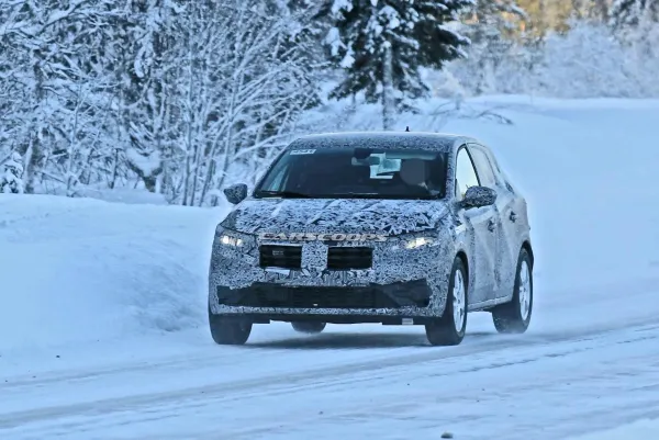 La nouvelle Dacia Sandero surprise pour la deuxième fois