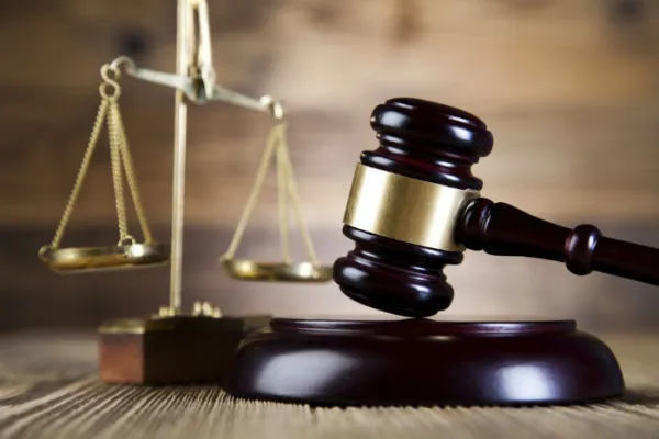 Affaire Montage Automobile : 15 ans de prison ferme pour Ouyahia et 12 ans pour Sellal