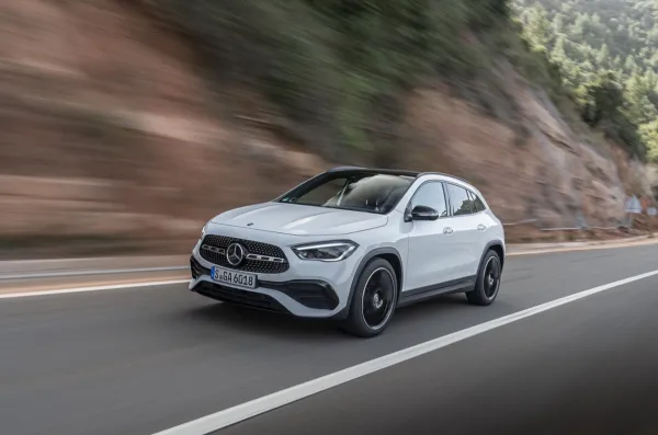 Mercedes-Benz : Le nouveau GLA en images