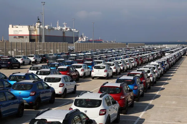 Abderrahmane Aya: le trésor public va gagner 200 milliards DA après le retour de l&#039;importation des voitures neuves