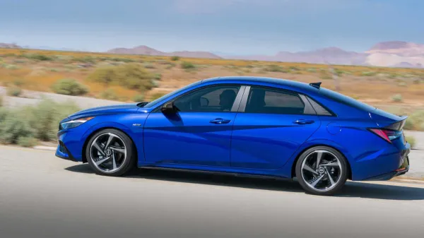 Hyundai dévoile l'Elantra N Line 2021