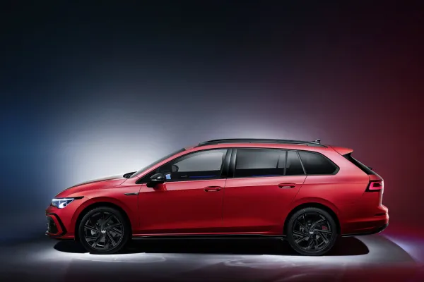 Volkswagen : La Golf 8 fait finalement deux breaks, Variant & Alltrack