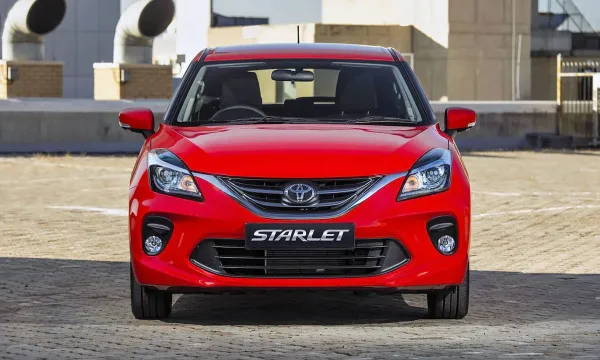 تويوتا ستارلت : سيارة سوزوكي بالينو بشعار تويوتا للسوق الأفريقي