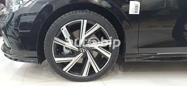 La Volkswagen Golf 8 R-Line disponible en Algérie au prix de 7.900.000 DA