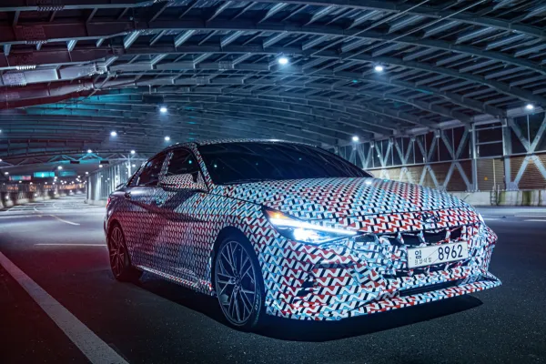 هيونداي  تشوق مجددا للإلنترا N  قبل إطلاقها في 2021