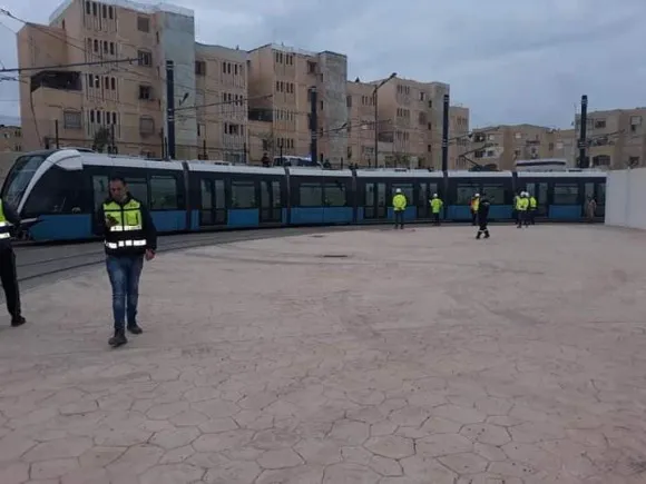 Transport : Essais techniques sur la 1ère ligne du tramway de la ville de Mostaganem