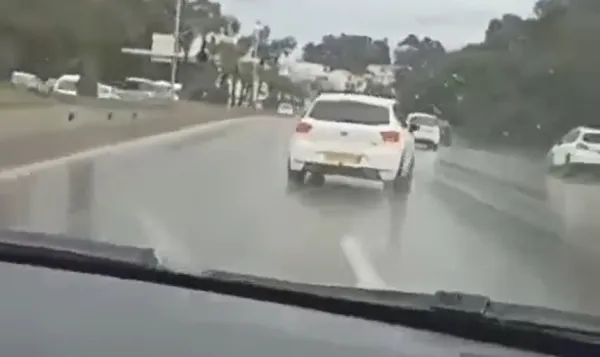 اعتقال منفذ مناورة خطيرة على الطريق في الجزائر العاصمة
