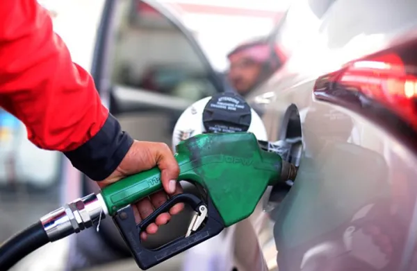 Le ministre de l’Énergie dévoile les prix réels du carburant en Algérie