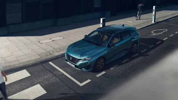 Voici la nouvelle Peugeot 308 SW