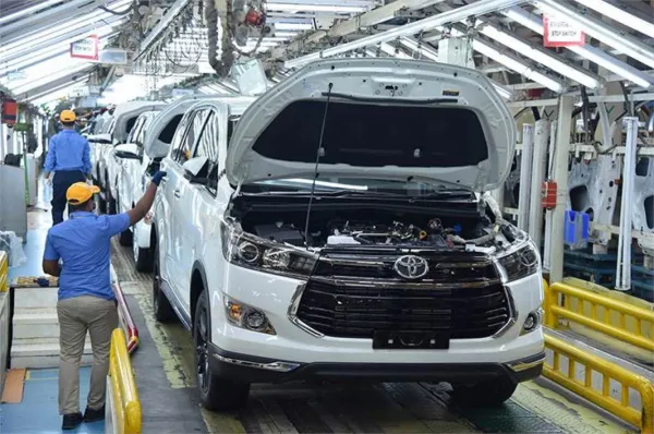 Toyota réduira sa production de 40% en raison du manque de puces