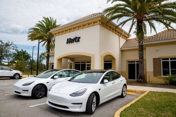 Voitures électriques VE : Le loueur Hertz commande 100 000 Tesla