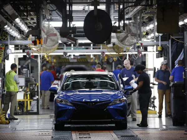 Toyota annonce une baisse de sa production en raison d'une pénurie de composants