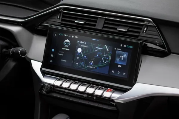 La nouvelle Peugeot 408 chinoise dévoilée