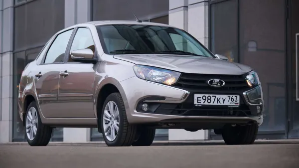 AvtoVAZ commencera à vendre Lada Granta sans airbags, ABS ou ESP