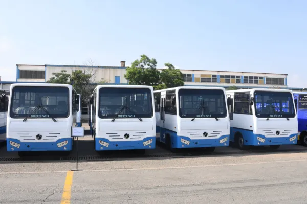 تسليم 351 مركبة من علامتي SNVI ومرسيدس بنز منتجة في الجزائر