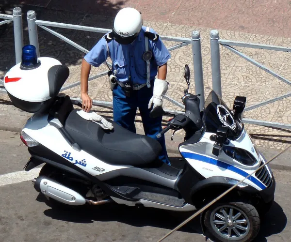 أمن ولاية الجزائر ينظم حملة تحسيسية لفائدة سائقي الدراجات النارية