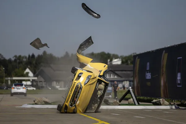 Les accidents impliquant des voitures électriques sont plus coûteux