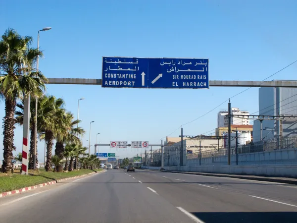 ولاية الجزائر: منع سير مركبات الوزن الثقيل لمدة ثلاثة أيام
