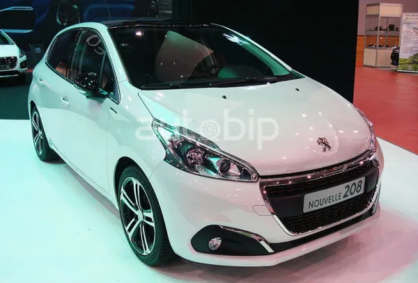 Salon Oran 2015 / Peugeot : La sportivité à l’honneur avec la 208 GT Line et GTi
