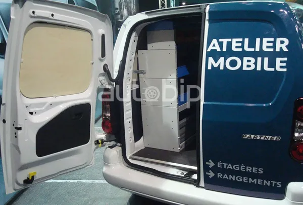 Salon Oran 2015 / Peugeot : Nouveau Partner mis en avant