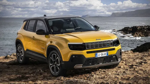Le Jeep Avenger élu "Voiture de l’année 2023"