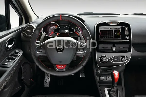 Renault CLIO R.S. 220 EDC Trophy : La citadine la plus rapide au Nürburgring
