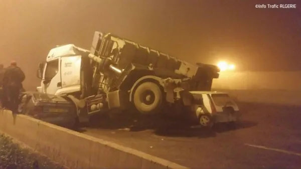 Autoroute Alger-Blida bloquée en ce moment : Accident grave survenu tôt ce matin!