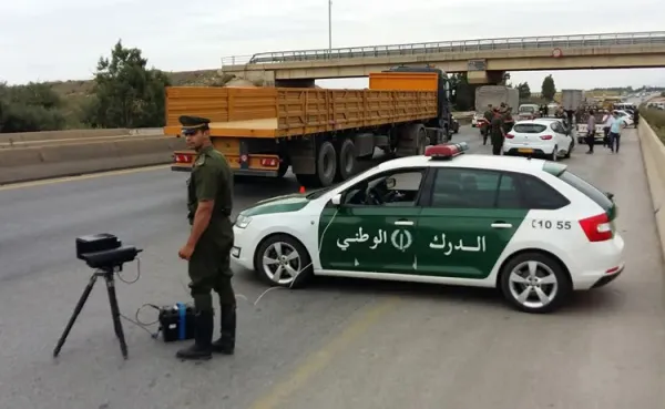 صفحة طريقي: مساهمة فعالة في الثقافة المرورية والتبليغ عن التجاوزات