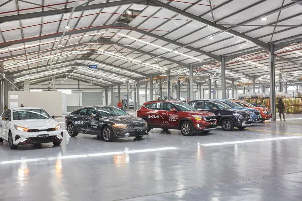 Kia inaugure une usine d'assemblage au Ghana