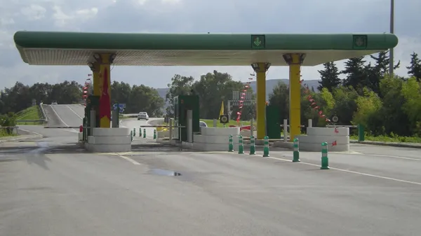 Autoroute Est-ouest : Le péage dès 2017