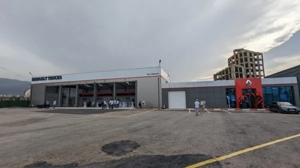 رونو تراكس الجزائر توسع شبكة التوزيع الخاصة بها