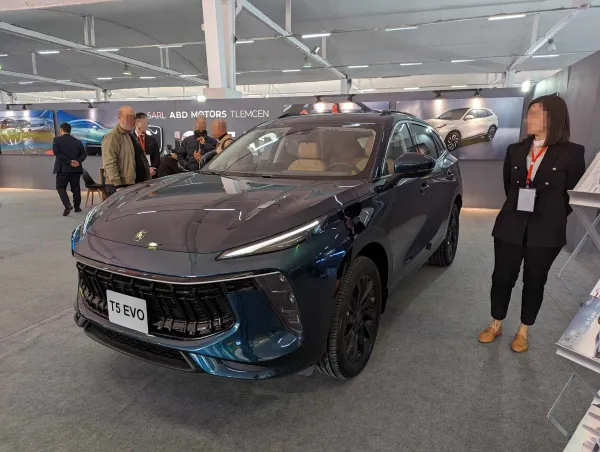 معرض السيارات وهران : فتح الطلبات المسبقة عند علامة DF Joyear