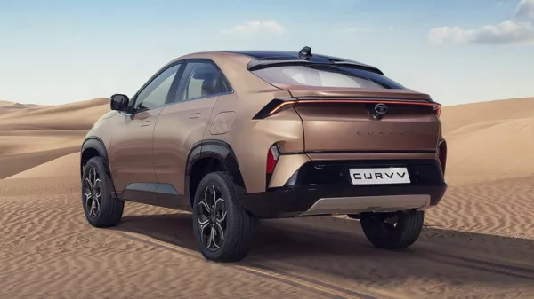 Tata dévoile son nouveau SUV coupé Curvv