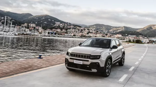 Stellantis produit la Jeep Grand Cherokee L en Egypte