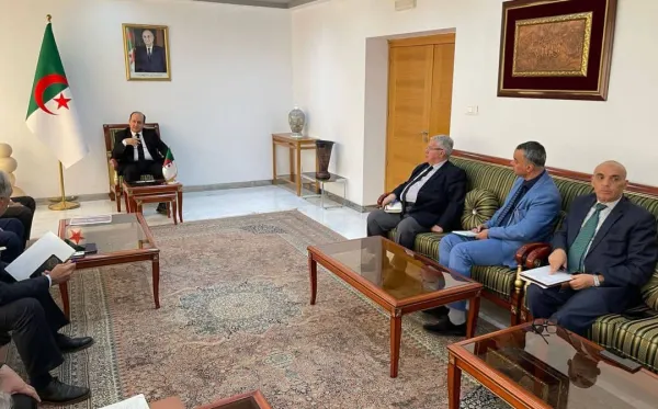 La marque de bus américaine ENC exprime son intérêt à investir en Algérie